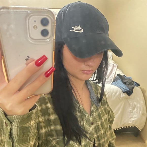 Nike Cap - Picture 3 of 3